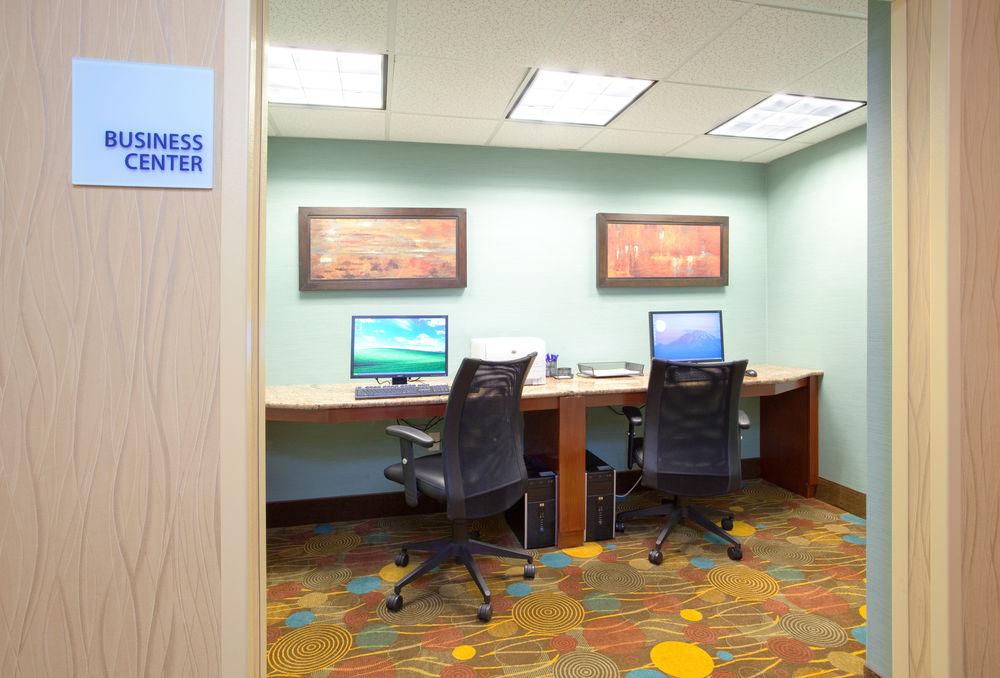 Holiday Inn Express Durham By Ihg Exterior photo