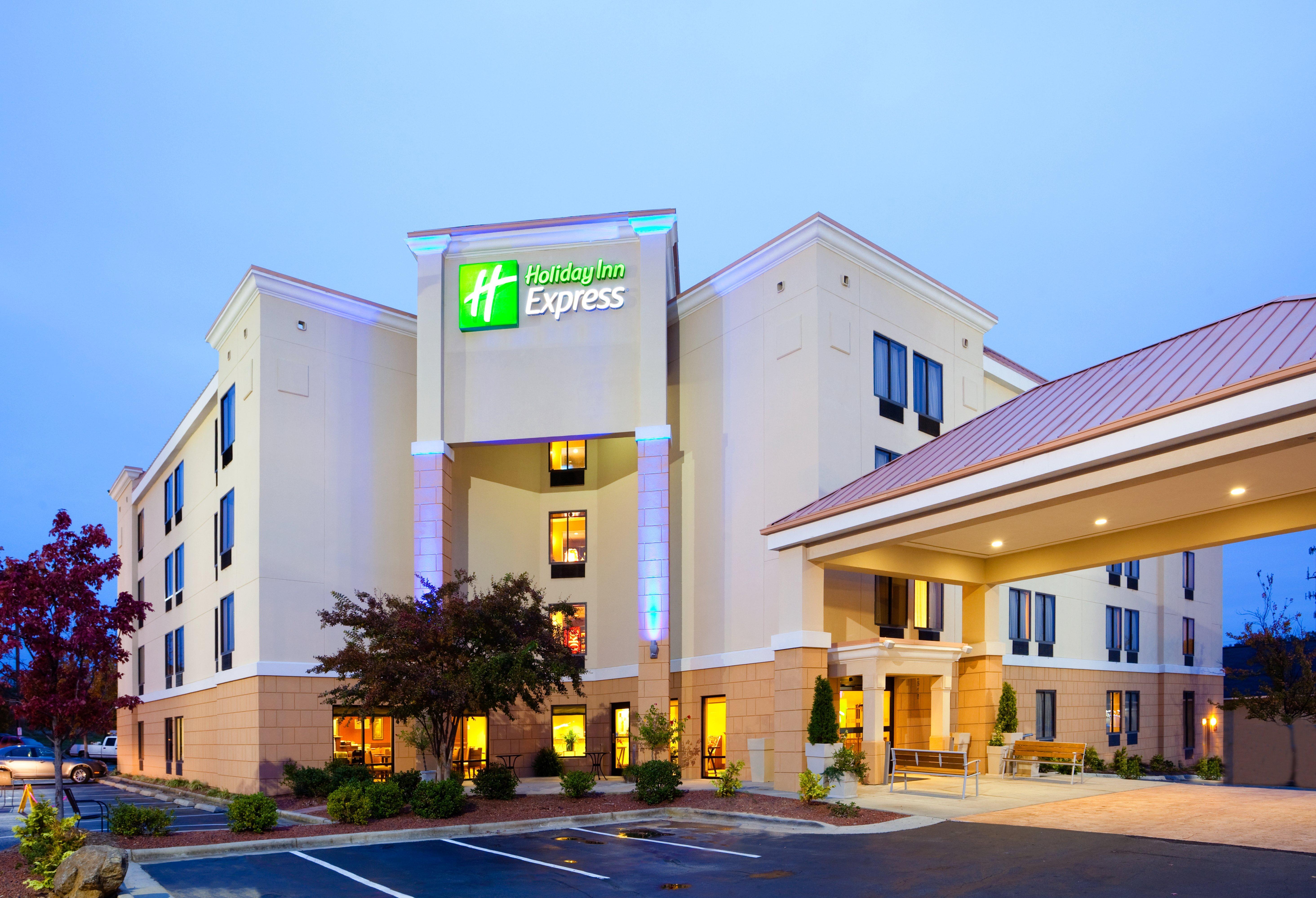 Holiday Inn Express Durham By Ihg Exterior photo