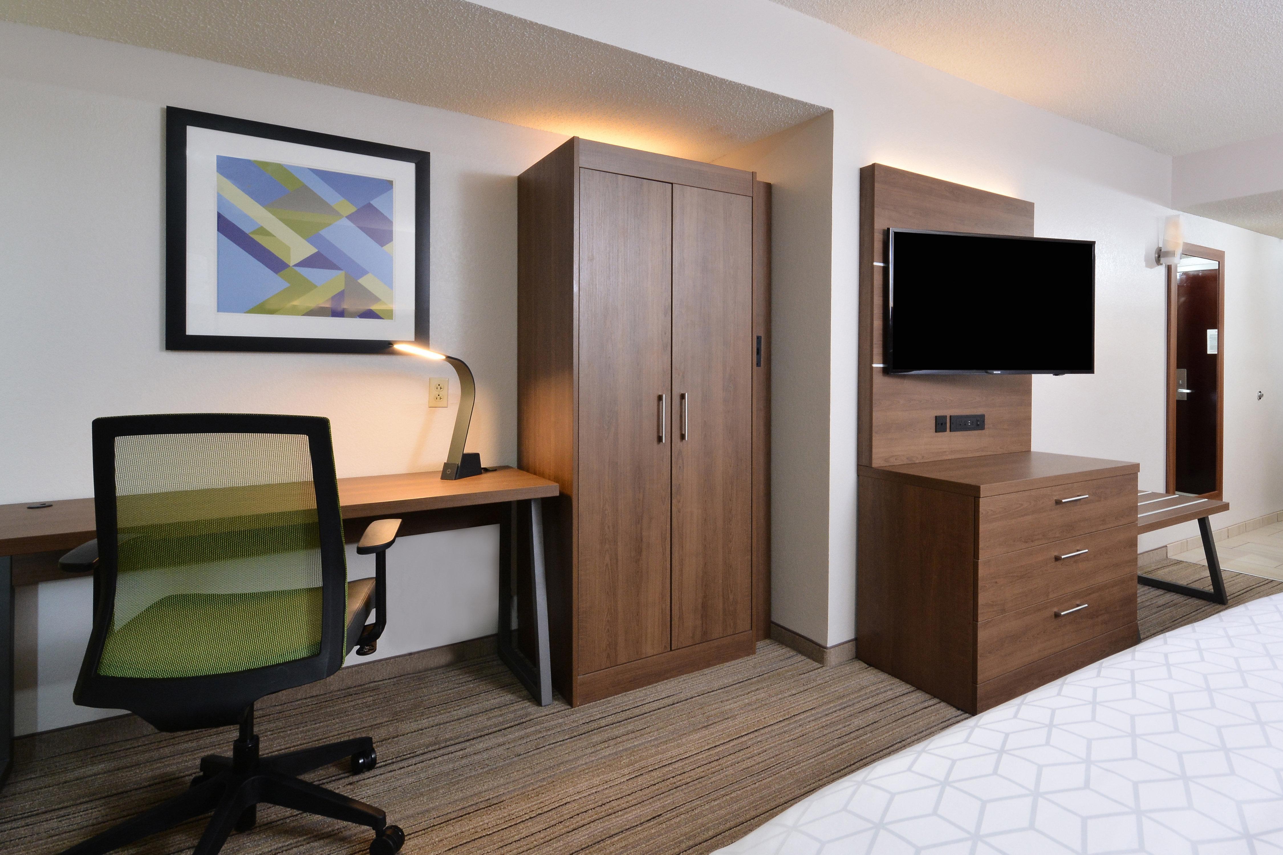 Holiday Inn Express Durham By Ihg Exterior photo