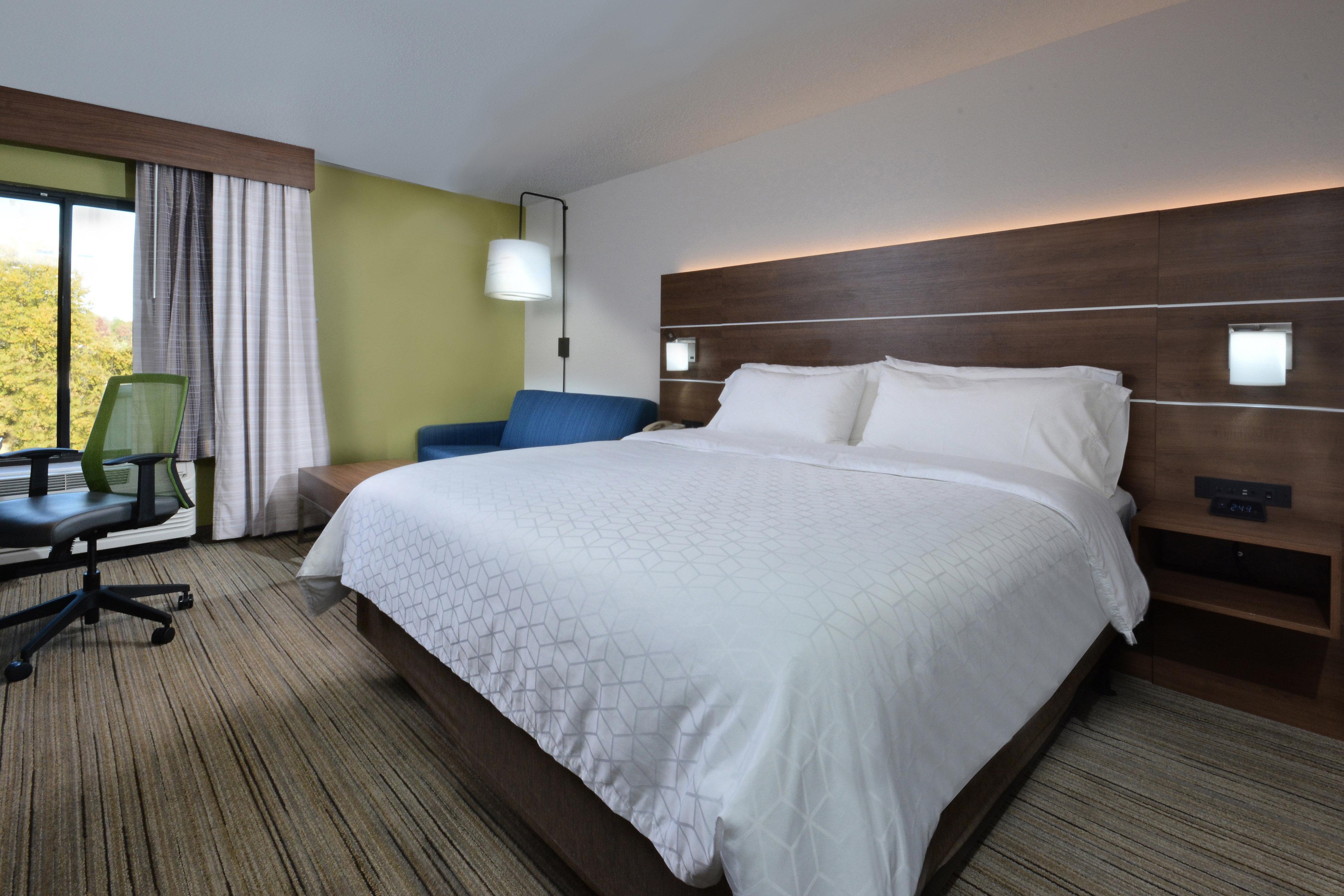 Holiday Inn Express Durham By Ihg Exterior photo