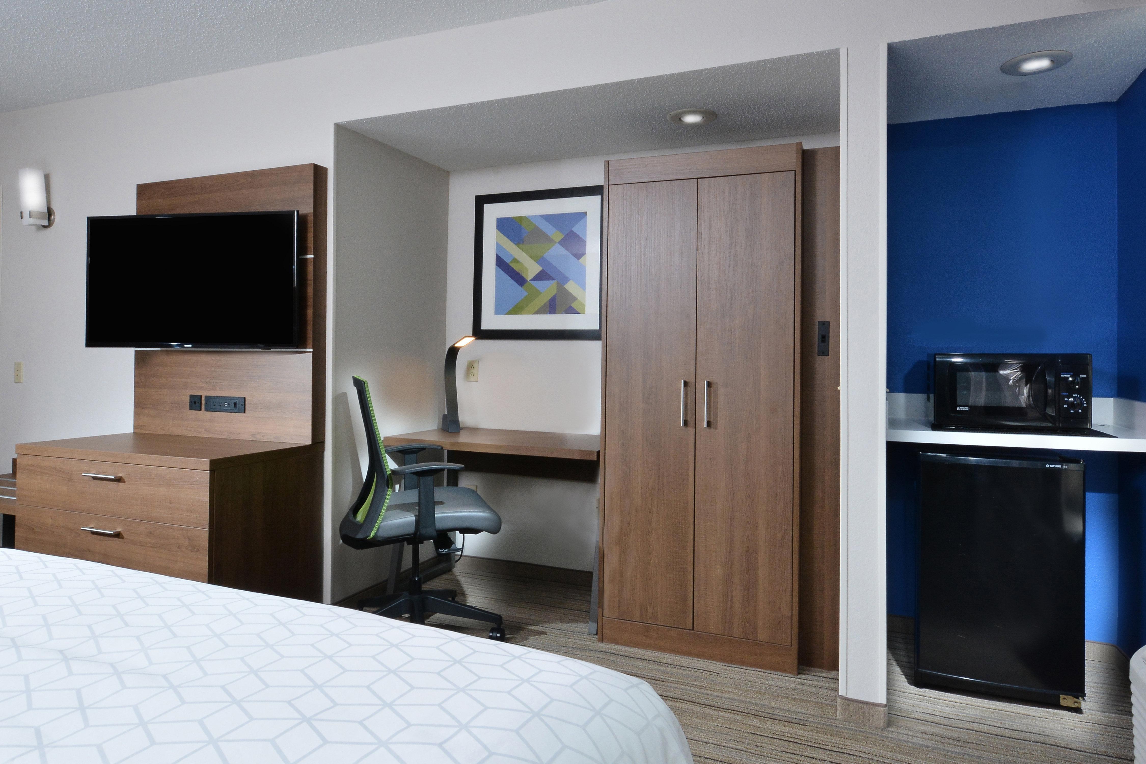 Holiday Inn Express Durham By Ihg Exterior photo